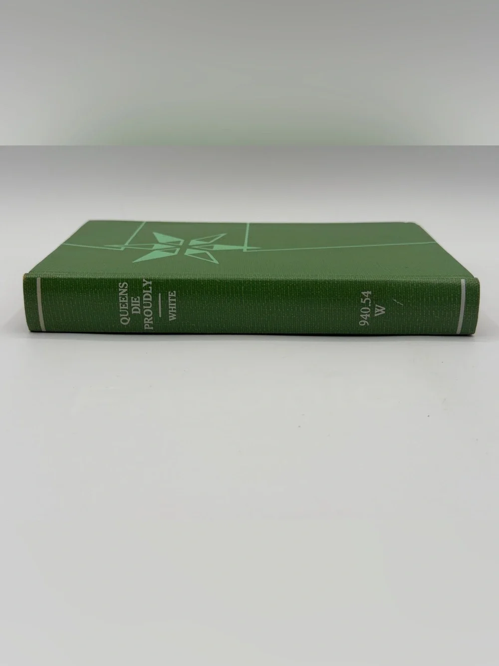 Queens Die Proudly by W. L. White (Hardcover Book, 1943) Former Library Book